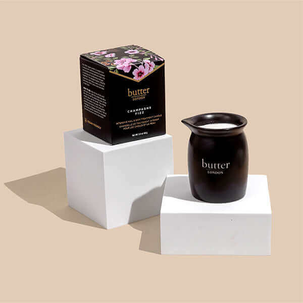 Manicure Candle Top Note, Lime, Lemon, Bergamot, Orange, Mid Note: Mandarin Leaf, Eucalyptus, Mint, Rose, Base Note: Violet